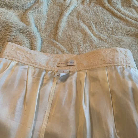 Ladies (new with tags) skirt with lace overlay - Picture 6 of 10